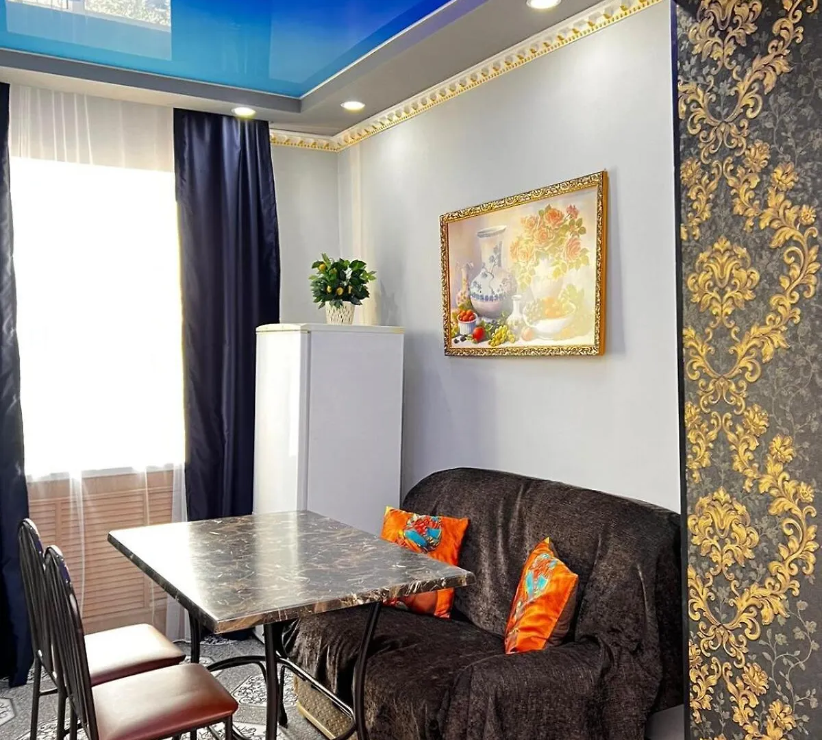 Cozy Apartment In The Center Almaty