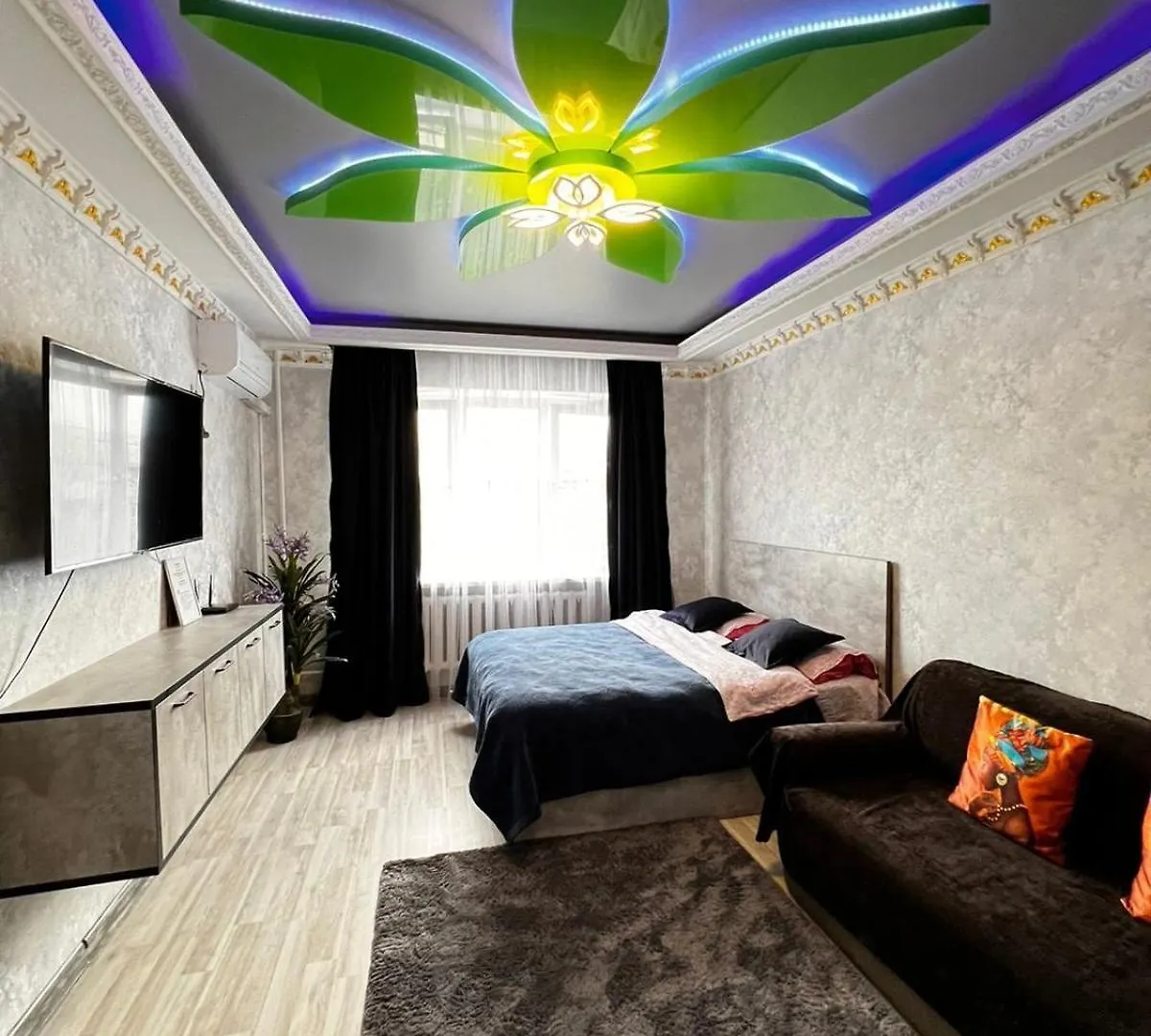 Cozy Apartment In The Center Almaty Kazachstán