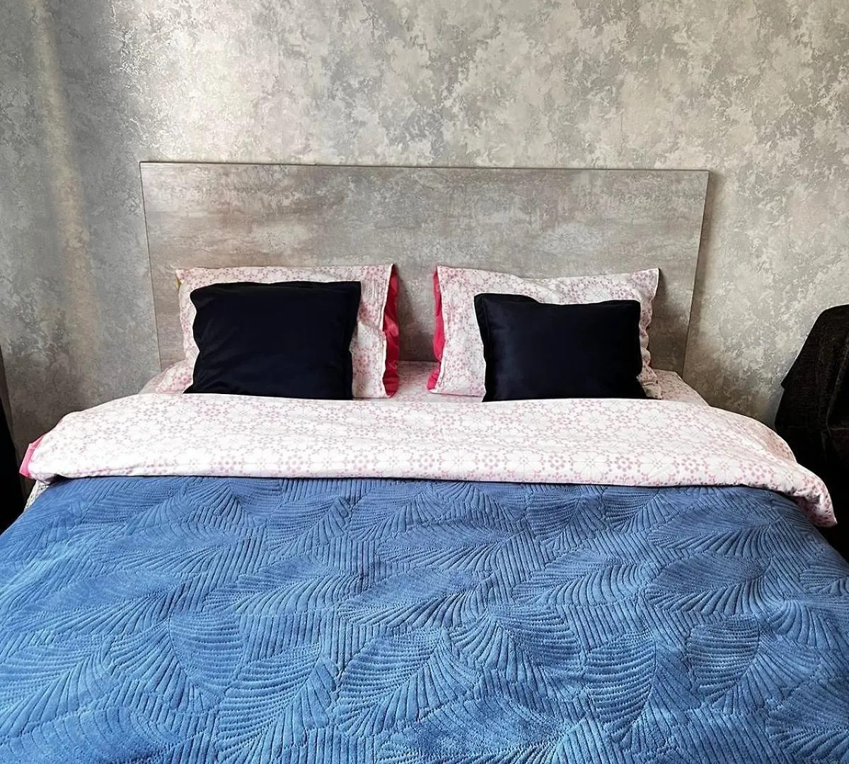Cozy Apartment In The Center Almaty